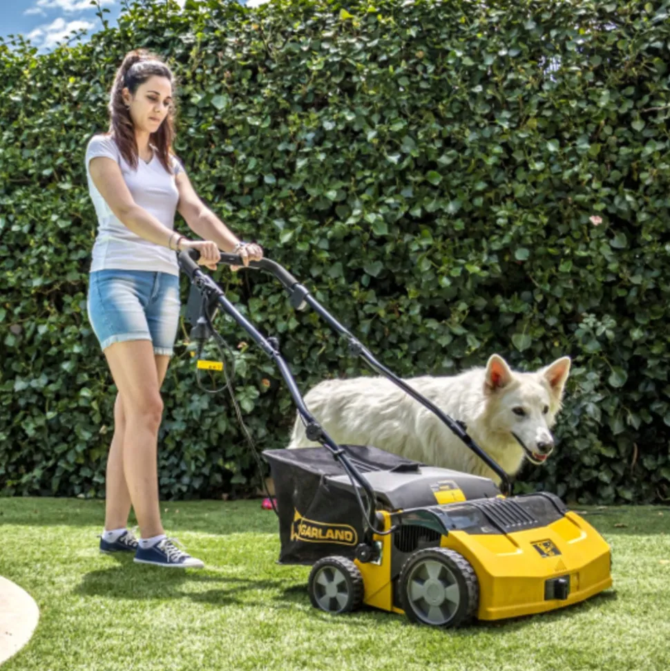 DÉCOWEB - Brosseuse électrique «aspirante» pour gazon synthétique - garland 502 e-v19